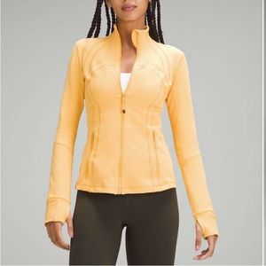 Define Jacket - SZ 4
MANGO DREAM